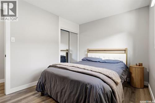 5871 Mckinley Avenue, Regina, SK - Indoor Photo Showing Bedroom