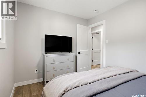 5871 Mckinley Avenue, Regina, SK - Indoor Photo Showing Bedroom