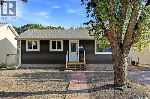 5871 Mckinley Avenue, Regina, SK - Outdoor