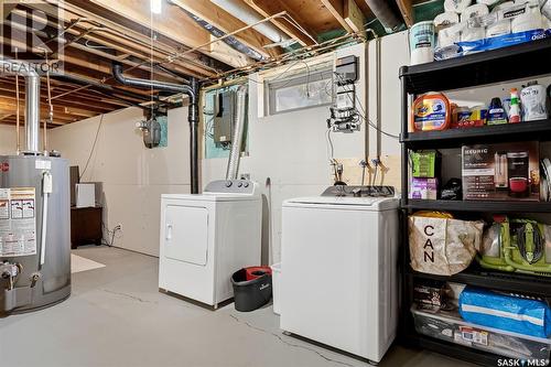 5871 Mckinley Avenue, Regina, SK - Indoor Photo Showing Laundry Room