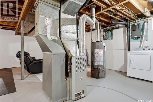 5871 Mckinley Avenue, Regina, SK - Indoor Photo Showing Laundry Room