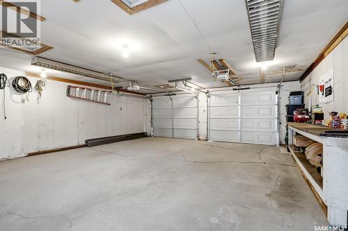 5871 Mckinley Avenue, Regina, SK - Indoor Photo Showing Garage