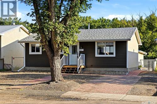 5871 Mckinley Avenue, Regina, SK - Outdoor