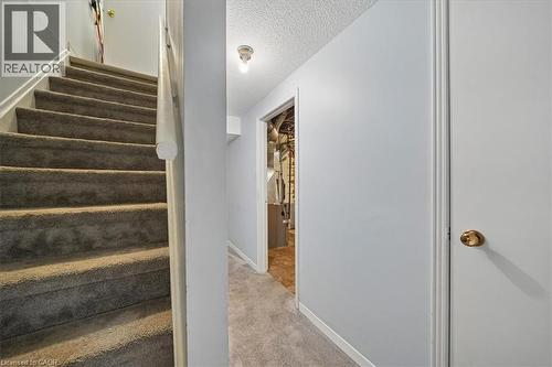 2320 Middlesmoor Crescent, Burlington, ON - Indoor Photo Showing Other Room