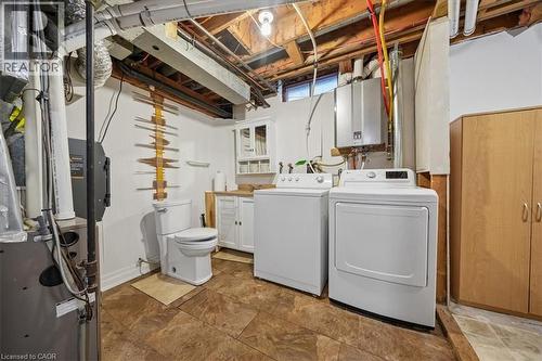 2320 Middlesmoor Crescent, Burlington, ON - Indoor Photo Showing Laundry Room