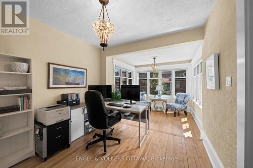 17 Oakland Avenue, Ottawa, ON - Indoor Photo Showing Other Room