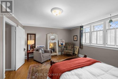 17 Oakland Avenue, Ottawa, ON - Indoor Photo Showing Bedroom