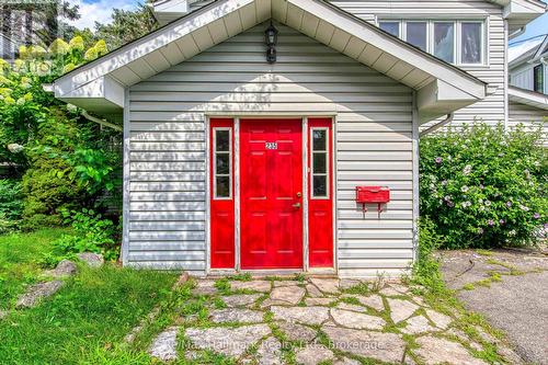 235 TWEEDSDALE CRESCENT , Oakville (SW Southwest), Ontario L6L 4P8 3