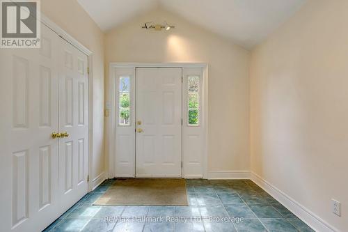235 TWEEDSDALE CRESCENT , Oakville (SW Southwest), Ontario L6L 4P8 4