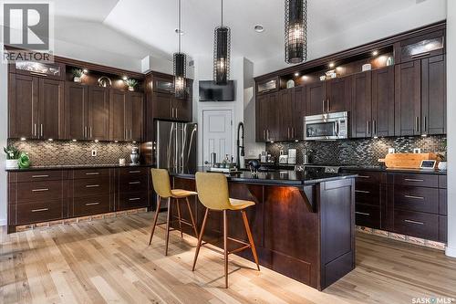 410 Willowgrove Crescent, Saskatoon, SK - Indoor Photo Showing Kitchen With Stainless Steel Kitchen With Upgraded Kitchen