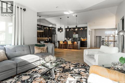 410 Willowgrove Crescent, Saskatoon, SK - Indoor Photo Showing Living Room