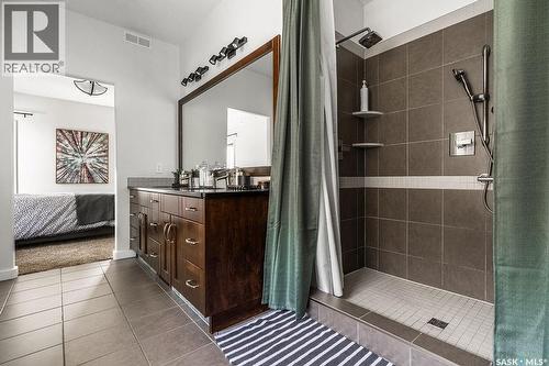 410 Willowgrove Crescent, Saskatoon, SK - Indoor Photo Showing Bathroom