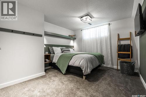 410 Willowgrove Crescent, Saskatoon, SK - Indoor Photo Showing Bedroom