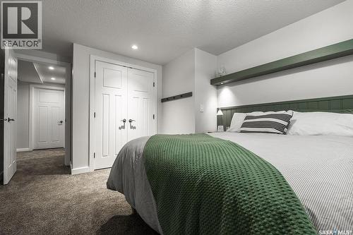410 Willowgrove Crescent, Saskatoon, SK - Indoor Photo Showing Bedroom