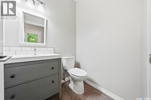 532 J Avenue N, Saskatoon, SK - Indoor Photo Showing Bathroom