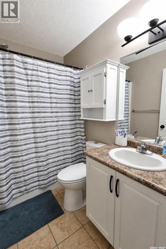 53 1600 Muzzy Drive, Prince Albert, SK - Indoor Photo Showing Bathroom