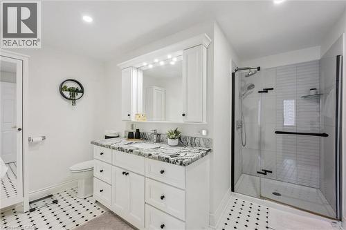 1418 Ghent Avenue, Burlington, ON - Indoor Photo Showing Bathroom