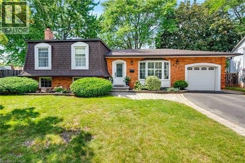 5073 QUEEN'S Court  Burlington, ON L7L 3Z1