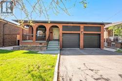 19 HAMER BOULEVARD Toronto, ON M9R 4A8