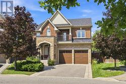 218 ARCTIC ACTRESS COURT  Oshawa (Windfields), ON L1L 0H3