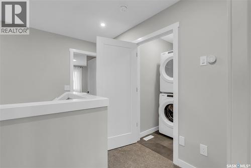 118 Amisk Way, Saskatoon, SK - Indoor Photo Showing Laundry Room
