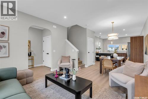 118 Amisk Way, Saskatoon, SK - Indoor Photo Showing Living Room