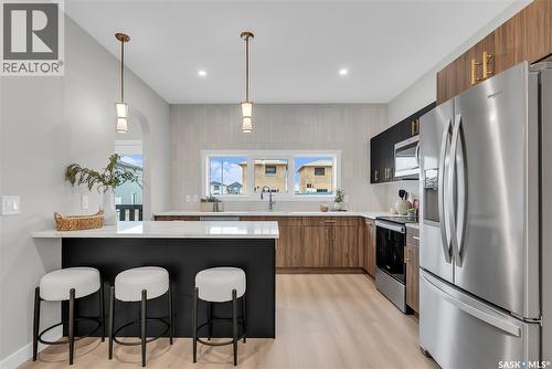 118 Amisk Way, Saskatoon, SK - Indoor Photo Showing Kitchen With Upgraded Kitchen