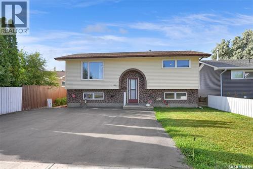 1507 Caribou STREET W  Moose Jaw, SK S6H 7N5