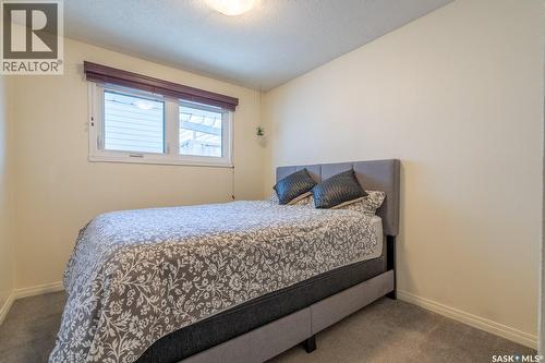 24 Mayfair Crescent, Regina, SK - Indoor Photo Showing Bedroom