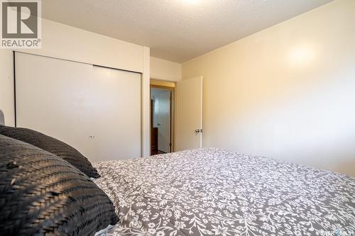 24 Mayfair Crescent, Regina, SK - Indoor Photo Showing Bedroom