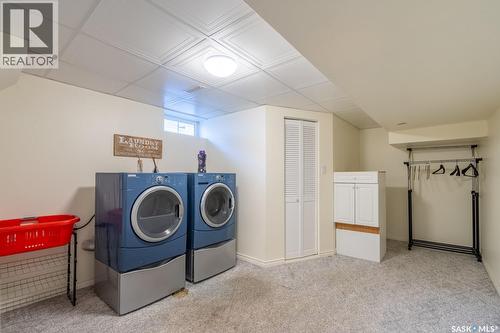 24 Mayfair Crescent, Regina, SK - Indoor Photo Showing Laundry Room