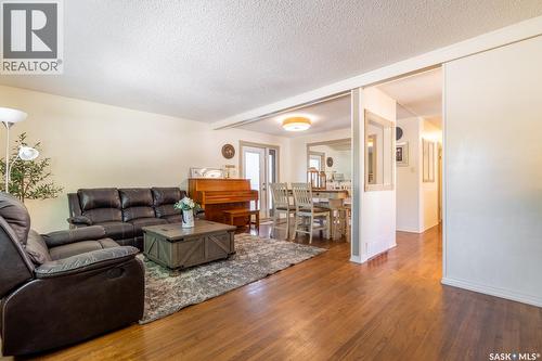 24 Mayfair Crescent, Regina, SK - Indoor Photo Showing Living Room