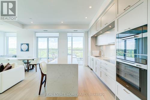 808 - 397 Royal Orchard Boulevard E, Markham, ON - Indoor Photo Showing Kitchen
