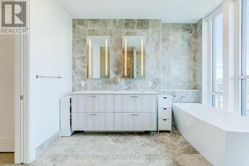 808 - 397 Royal Orchard Boulevard E, Markham, ON - Indoor Photo Showing Bathroom