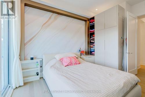 808 - 397 Royal Orchard Boulevard E, Markham, ON - Indoor Photo Showing Bedroom