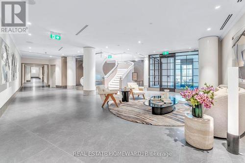 808 - 397 Royal Orchard Boulevard E, Markham, ON - Indoor