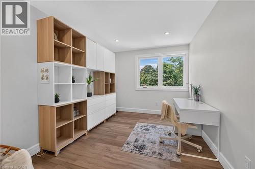3 Kintyre Court, Caledonia, ON - Indoor