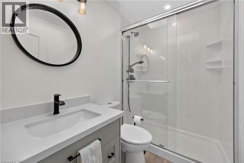 3 Kintyre Court, Caledonia, ON - Indoor Photo Showing Bathroom