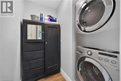 3 Kintyre Court, Caledonia, ON - Indoor Photo Showing Laundry Room