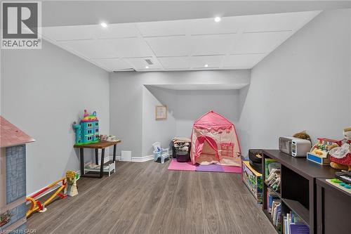 3 Kintyre Court, Caledonia, ON - Indoor