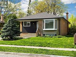 74 CHILD DRIVE  Aurora, ON L4G 1Y7