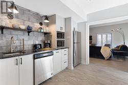 Unit 2 - Kitchen - 