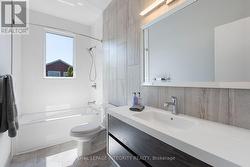 Unit 2 - 4-Piece Bathroom - 