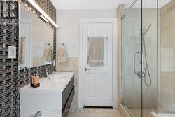 Unit 2 - Ensuite Bathroom - 