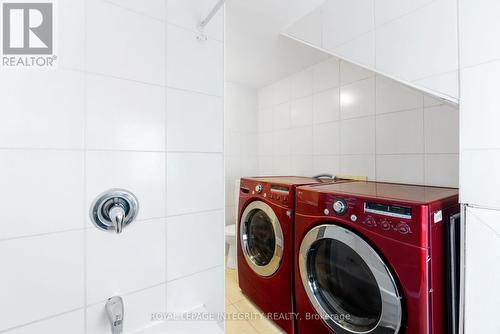 Unit 1 -4 Piece Bathroom / Laundry - 240 Blackburn Avenue, Ottawa, ON - Indoor Photo Showing Laundry Room