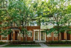 40 - 2614 DASHWOOD DRIVE  Oakville, ON L6M 0K5