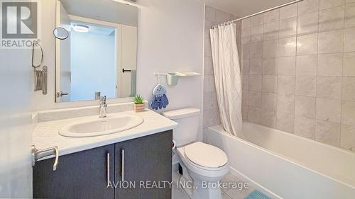 8 - 3473 Widdicombe Way, Mississauga, ON - Indoor Photo Showing Bathroom