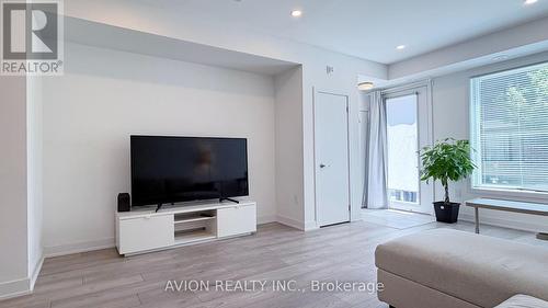 8 - 3473 Widdicombe Way, Mississauga, ON - Indoor Photo Showing Living Room