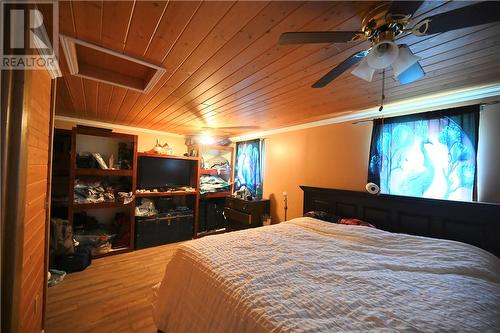 65 Mcdermid, Providence Bay, ON - Indoor Photo Showing Bedroom