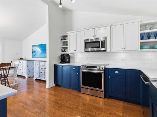 20 Lennox Road, Black Point, NS - Indoor Photo Showing Kitchen